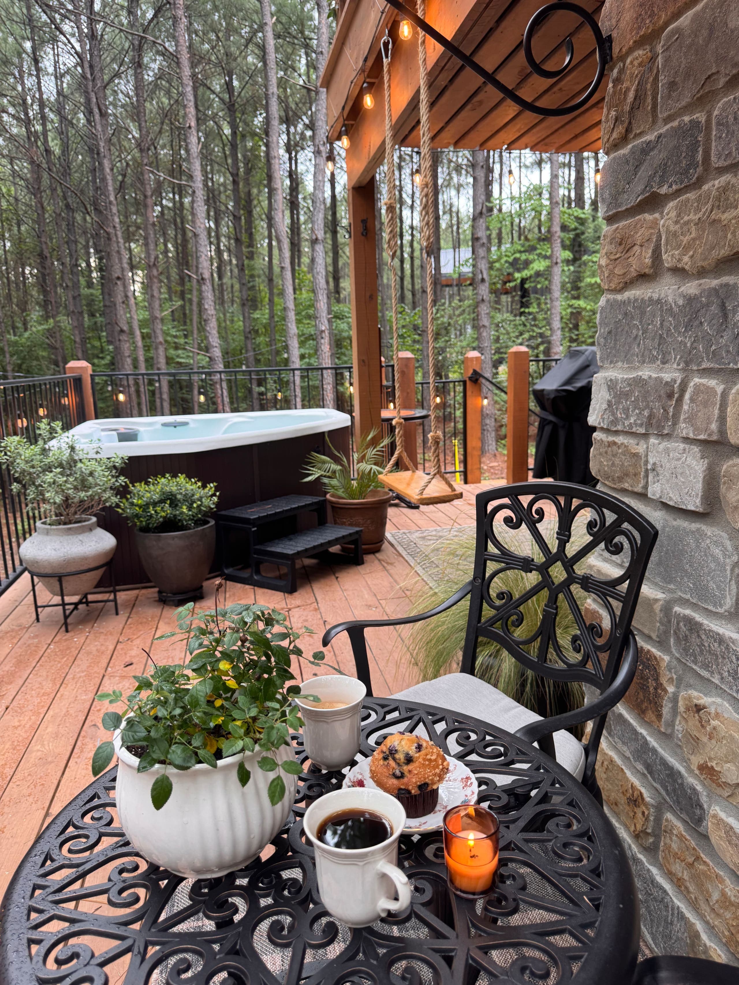 Romantic Luxury A-Frame Cabin in the Pines — photo 4